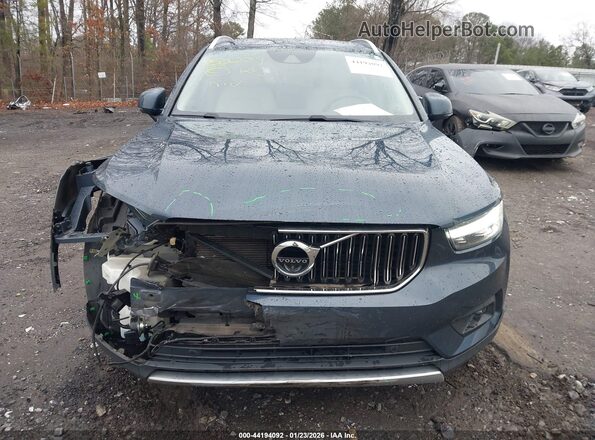 YV4AC2HL5K2050239 2019 VOLVO XC40 Dark Blue Вид щитка приборов