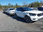2020 Volvo Xc40 T4 R-design White vin: YV4AC2HMXL2284418