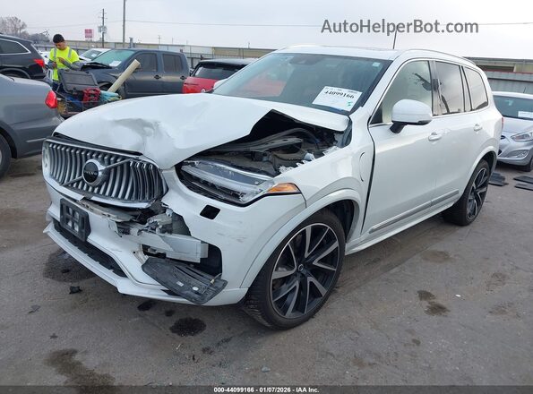 YV4BR0CK0M1717099 2021 VOLVO XC90 RECHARGE PLUG-IN HYBRID Белый Передняя левая четверть