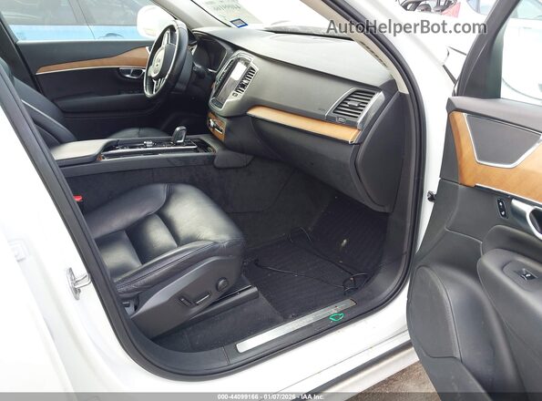 YV4BR0CK0M1717099 2021 VOLVO XC90 RECHARGE PLUG-IN HYBRID Белый Вид салона спереди