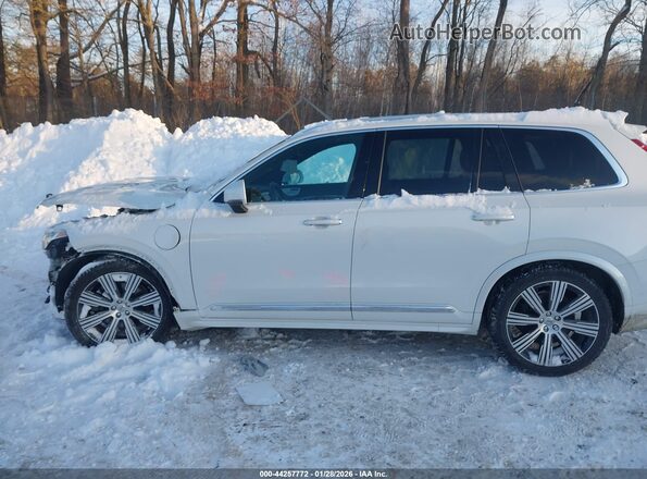 YV4BR0CL8M1673149 2021 VOLVO XC90 RECHARGE PLUG-IN HYBRID Белый Панорамный вид салона 360°