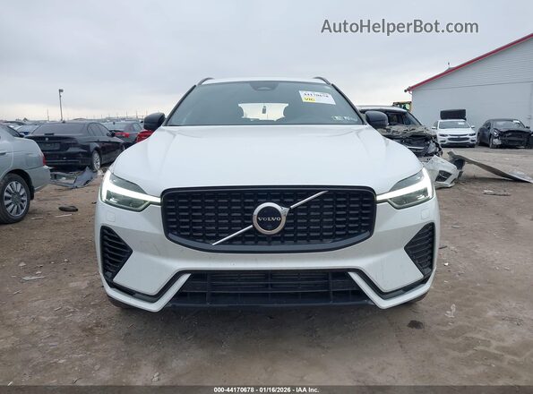 YV4BR0DMXN1946407 2022 VOLVO XC60 RECHARGE PLUG-IN HYBRID Белый Вид щитка приборов