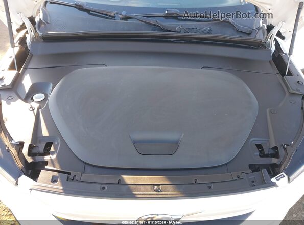 YV4ED3GM4P2032806 2023 VOLVO C40 RECHARGE PURE ELECTRIC White Widok z tyłu
