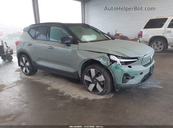 YV4ED3UM0P2082249 2023 VOLVO XC40 RECHARGE PURE ELECTRIC Green Передня права чверть