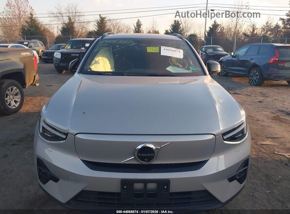 YV4ED3UM3P2075389 2023 VOLVO XC40 RECHARGE PURE ELECTRIC Silver Вид щитка приладів