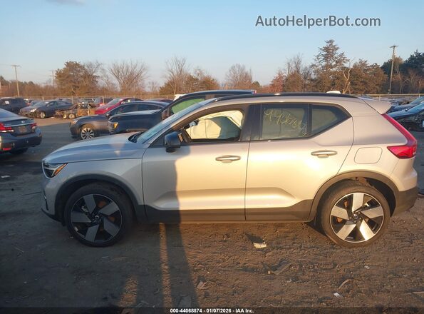 YV4ED3UM3P2075389 2023 VOLVO XC40 RECHARGE PURE ELECTRIC Silver Панорамний вид салону 360°