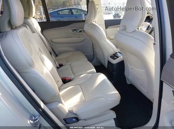YV4H60CLXN1859411 2022 VOLVO XC90 RECHARGE PLUG-IN HYBRID Бежевый Вид наклейки с VIN-кодом