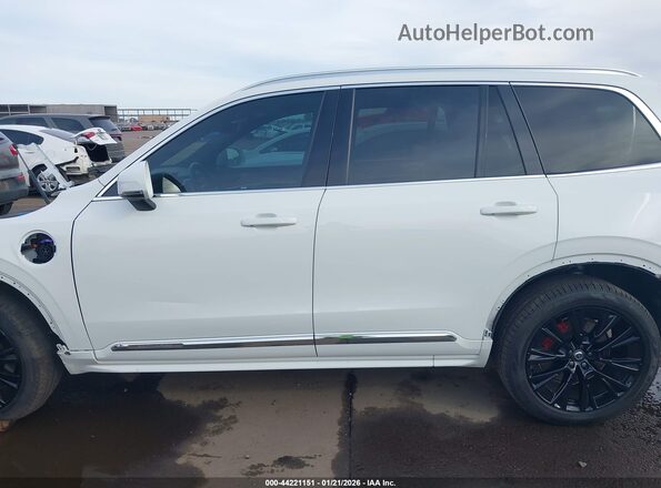 YV4H60CZ7N1847155 2022 VOLVO XC90 RECHARGE PLUG-IN HYBRID Белый 