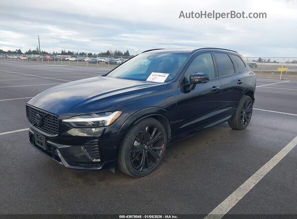 YV4H60DJ3R1842467 2024 VOLVO XC60 RECHARGE PLUG-IN HYBRID Black Przód lewy
