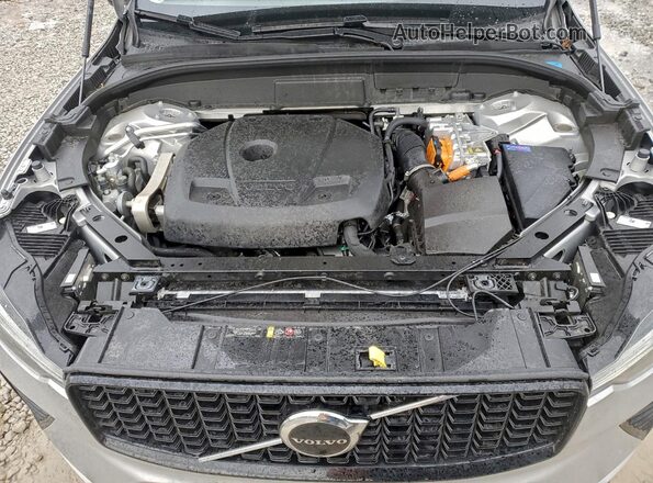 YV4H60DL2R1923655 2024 VOLVO XC60 Silver Widok komory silnika