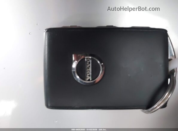 YV4H60DM3R1944927 2024 VOLVO XC60 RECHARGE PLUG-IN HYBRID Black Widok deski rozdzielczej