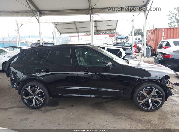 YV4H60DM3R1944927 2024 VOLVO XC60 RECHARGE PLUG-IN HYBRID Black Widok wnętrza 360 stopni