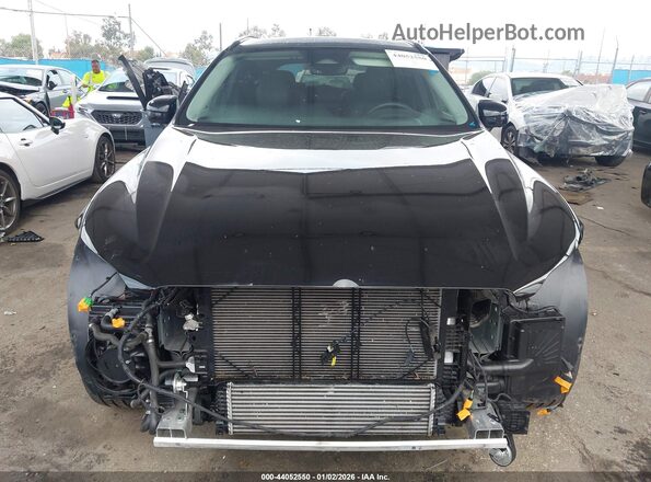 YV4H60DM3R1944927 2024 VOLVO XC60 RECHARGE PLUG-IN HYBRID Black Widok wnętrza z tyłu