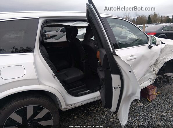 YV4H60LE7R1215100 2024 VOLVO XC90 RECHARGE PLUG-IN HYBRID Белый Вид наклейки с VIN-кодом