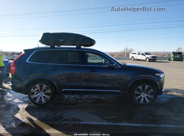 YV4H60PE4S1333492 2025 VOLVO XC90 PLUG-IN HYBRID Dark Blue Вид задней части салона
