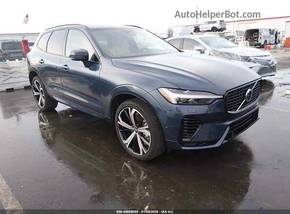 YV4H60RM3S1033673 2025 VOLVO XC60 PLUG-IN HYBRID Dark Blue Передняя правая четверть
