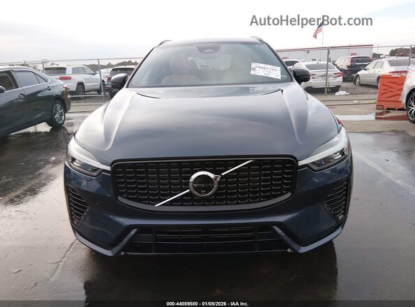 YV4H60RM3S1033673 2025 VOLVO XC60 PLUG-IN HYBRID Dark Blue Вид щитка приборов