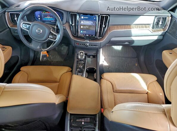 YV4L12RL4N1091467 2022 VOLVO XC60 Синий Вид панели приборов