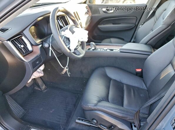 YV4L12RWXP1389275 2023 VOLVO XC60 Синий Вид салона спереди