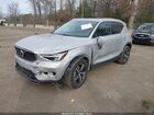 2025 Volvo Xc40 B5 Core Bright Theme Серебряный vin: YV4L12UJ8S2520167