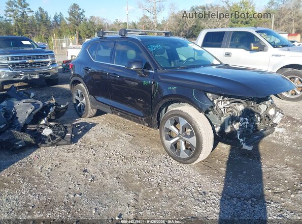 YV4L12UN0P2926079 2023 VOLVO XC40 Black Przód prawy