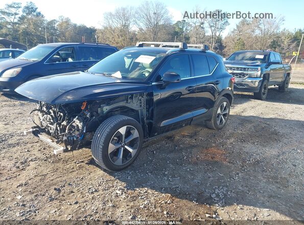 YV4L12UN0P2926079 2023 VOLVO XC40 Black Przód lewy