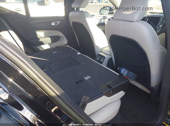 YV4L12UN0P2926079 2023 VOLVO XC40 Black Widok naklejki z numerem VIN