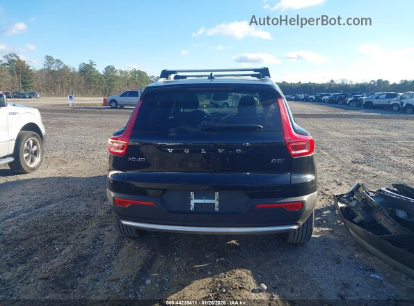 YV4L12UN0P2926079 2023 VOLVO XC40 Black 