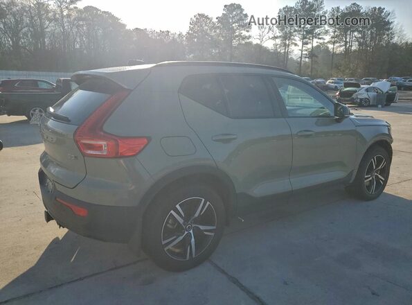 YV4L12UW8P2969092 2023 VOLVO XC40 Green Trasero derecho