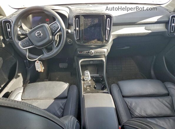 YV4L12UX9P2046970 2023 VOLVO XC40 Black Вид панелі приладів
