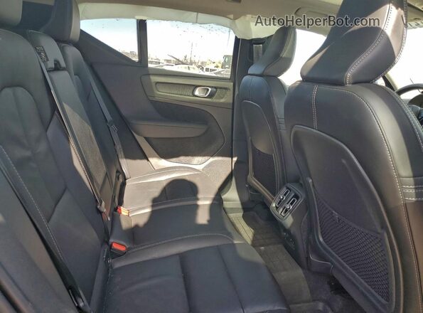YV4L12UX9P2046970 2023 VOLVO XC40 Black Вид задньої частини салону