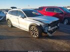 2023 Volvo V60 Cross Country B5 Ultimate White vin: YV4L12WB6P2107452