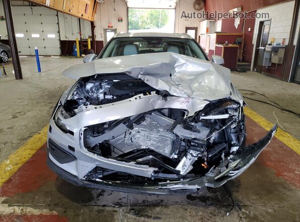 YV4L12WL1S2148802 2025 VOLVO V60 Silver Вид спереду