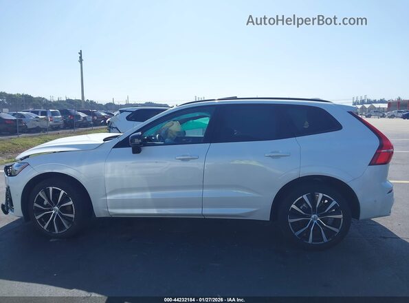 YV4M12RC1S1097288 2025 VOLVO XC60 Белый Вид задней части салона