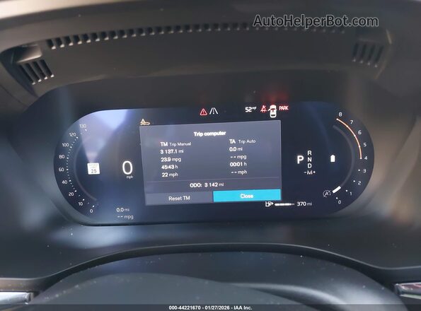 YV4M12RC4T1315130 2026 VOLVO XC60 Белый Вид задних сидений