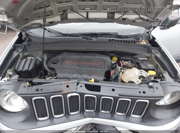 ZACCJBAB9JPH71977 2018 JEEP RENEGADE Silver Вид ззаду