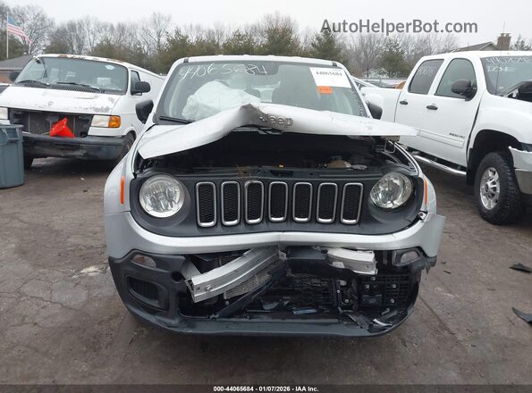 ZACCJBAB9JPH71977 2018 JEEP RENEGADE Silver Вид панелі приладів