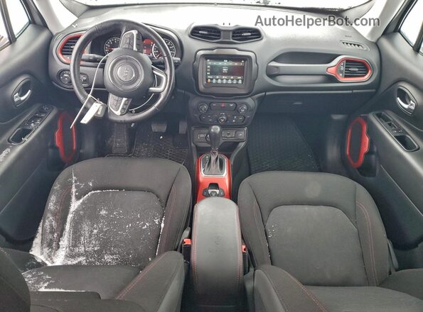 ZACNJBC18LPL84964 2020 JEEP RENEGADE Silver Dashboard view