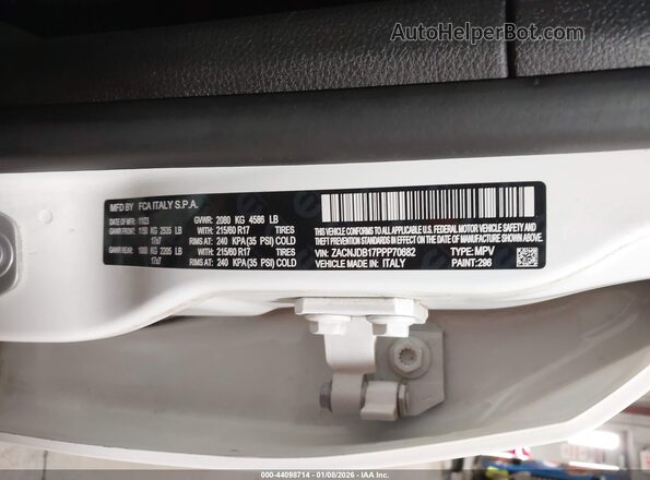 ZACNJDB17PPP70682 2023 JEEP RENEGADE White Widok komory silnika