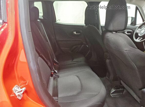 ZACNJDB17PPP72402 2023 JEEP RENEGADE Red უკანა სალონის ხედი