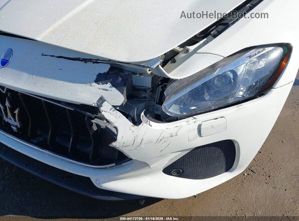 ZAM45VLA3J0255887 2018 MASERATI GRANTURISM White Vista frontal
