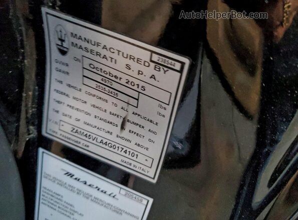 ZAM45VLA4G0174101 2016 MASERATI GRANTURISM Black Vista del compartimento del motor