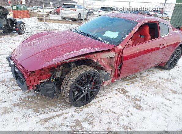 ZAM45VLAXJ0265719 2018 MASERATI GRANTURISM Red Widok z przodu