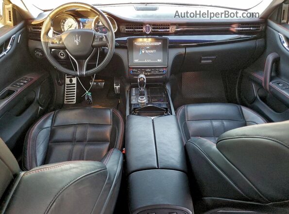 ZAM56RRS5H1233662 2017 MASERATI QUATTROPOR Черный Вид панели приборов