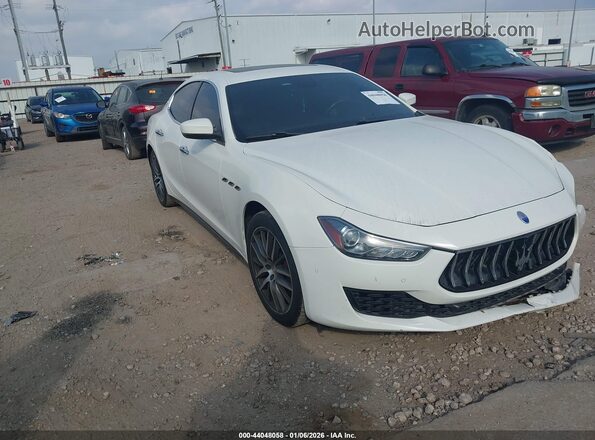 ZAM57XSA5K1319645 2019 MASERATI GHIBLI Белый Передняя правая четверть