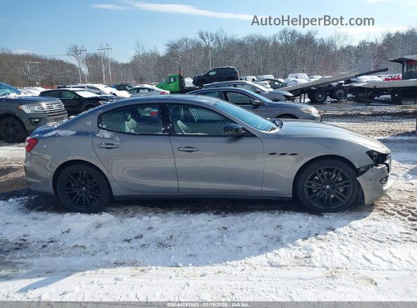 ZAM57XSAXK1320810 2019 MASERATI GHIBLI Серый Вид задней части салона