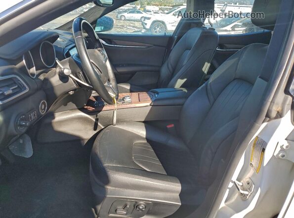 ZAM57YSA8J1300480 2018 MASERATI GHIBLI Белый Вид салона спереди