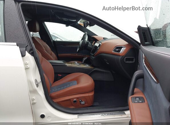 ZAM57YSL1M1362065 2021 MASERATI GHIBLI Белый Вид салона спереди