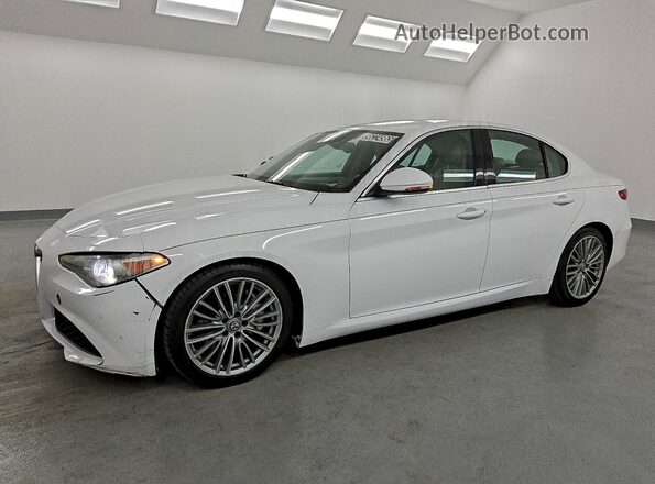 ZARFAECN2H7550790 2017 ALFA ROMEO GIULIA Белый Передняя левая четверть
