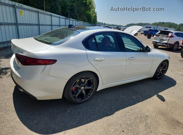 ZARFAECN2H7560154 2017 ALFA ROMEO GIULIA Белый Задняя правая четверть